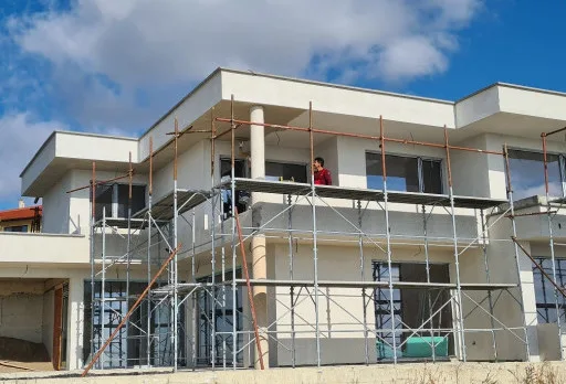 Модерна вила с плосък покрив в Балчик