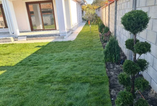 Двуетажна къща с паркомясто – с. Тополи, Варна