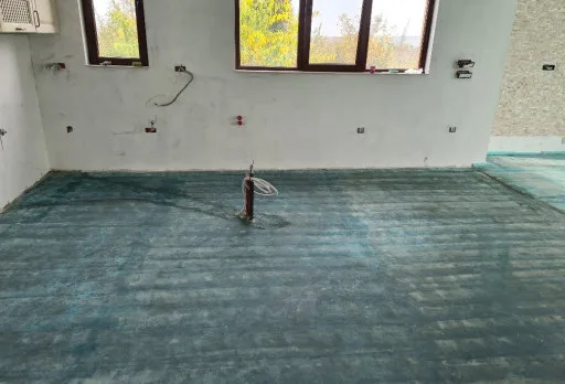 Bau- und Reparaturarbeiten an einem Haus in der Nähe von Varna