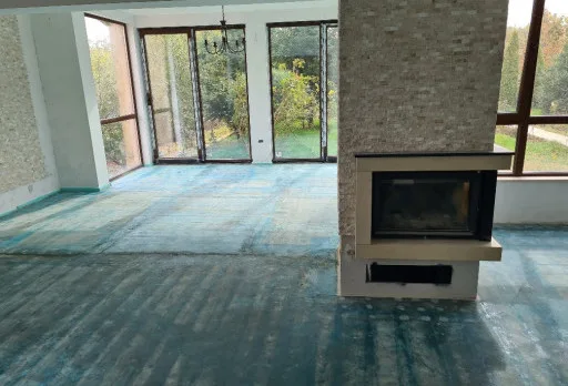 Bau- und Reparaturarbeiten an einem Haus in der Nähe von Varna