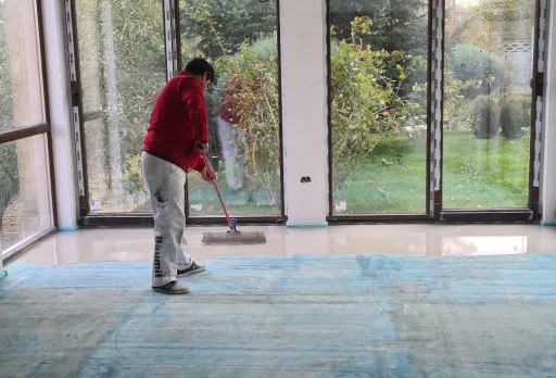 Bau- und Reparaturarbeiten an einem Haus in der Nähe von Varna