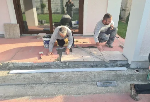 Двуетажна къща с паркомясто – с. Тополи, Варна