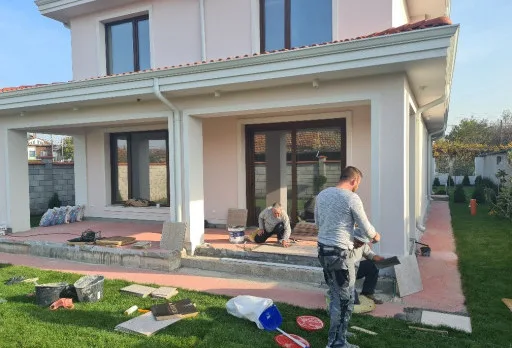 Двуетажна къща с паркомясто – с. Тополи, Варна