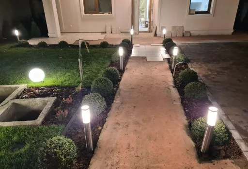 Двуетажна къща с паркомясто – с. Тополи, Варна