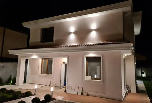 Двуетажна къща с паркомясто – с. Тополи, Варна