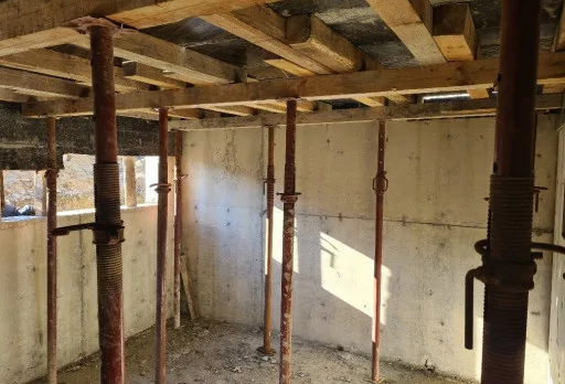 Класическа къща с покрив от керемиди – Рогачево 