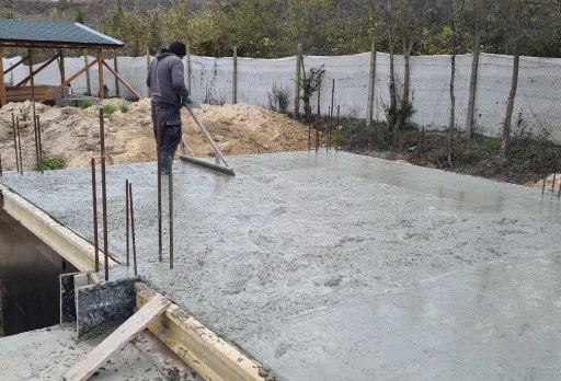 Класическа къща с покрив от керемиди – Рогачево 