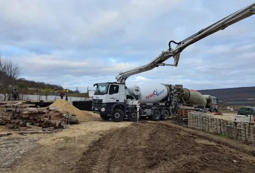 Класическа къща с покрив от керемиди – Рогачево 