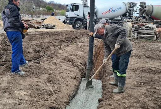 Класическа къща с покрив от керемиди – Рогачево 