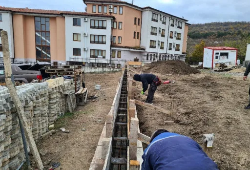 Класическа къща с покрив от керемиди – Рогачево 