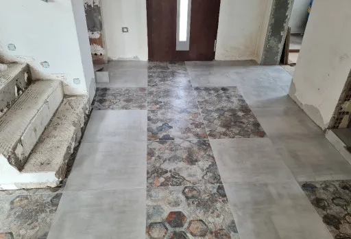 Bau- und Reparaturarbeiten an einem Haus in der Nähe von Varna