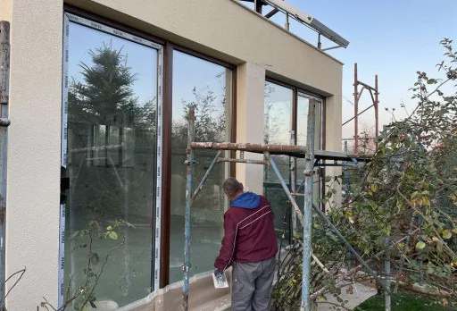 Bau- und Reparaturarbeiten an einem Haus in der Nähe von Varna