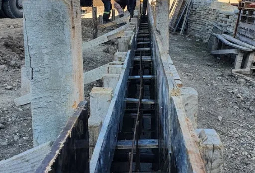 Класическа къща с покрив от керемиди – Рогачево 