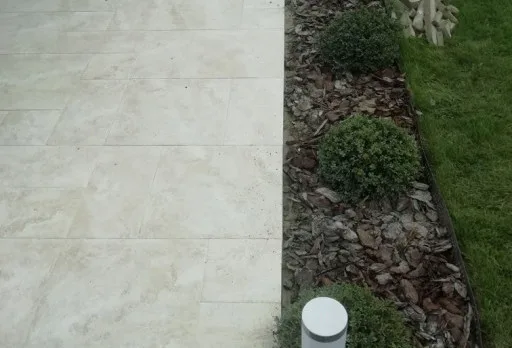 Двуетажна къща с паркомясто – с. Тополи, Варна