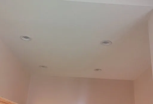 Двуетажна къща с паркомясто – с. Тополи, Варна