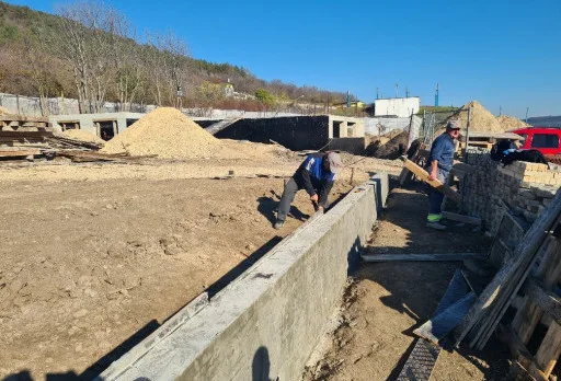 Класическа къща с покрив от керемиди – Рогачево 