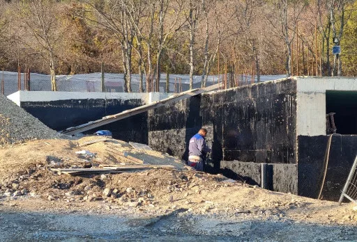 Класическа къща с покрив от керемиди – Рогачево 