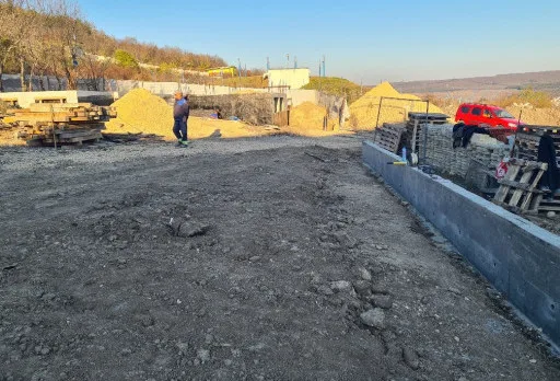 Класическа къща с покрив от керемиди – Рогачево 