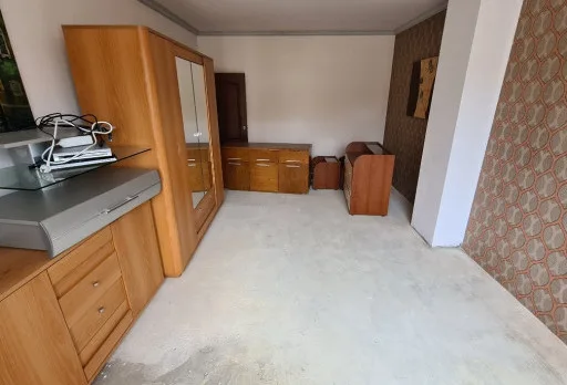 Verlegung von Laminatfußböden in Golden Sands