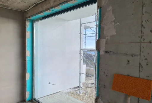 Модерна вила с плосък покрив в Балчик