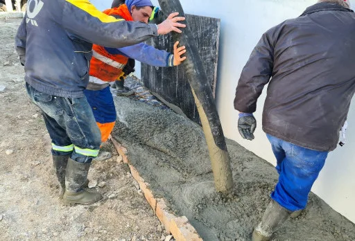 Строителство на подпорна стена и бетонова пътека в Балчик