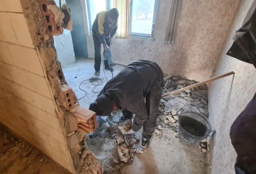 Bau- und Reparaturarbeiten in einer Wohnung in Varna