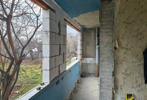 Bau- und Reparaturarbeiten in einer Wohnung in Varna