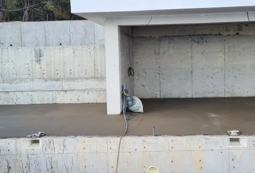 Модерна вила с плосък покрив в Балчик