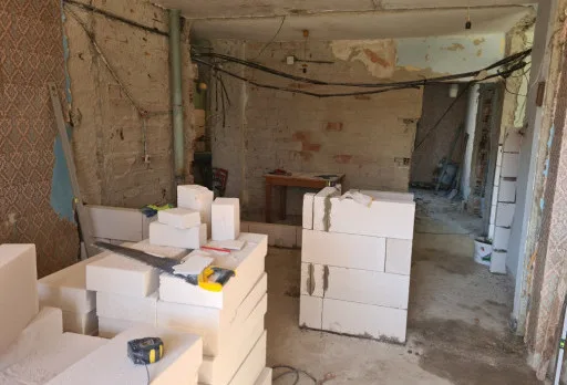 Bau- und Reparaturarbeiten in einer Wohnung in Varna