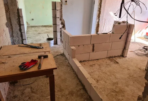 Bau- und Reparaturarbeiten in einer Wohnung in Varna