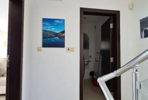 Verputz und Anstrich der Fassade einer Villa in Balchik