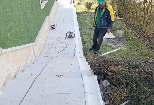 Строително-ремонтни работи по изработка и полагане на бетонни улеи до Балчик