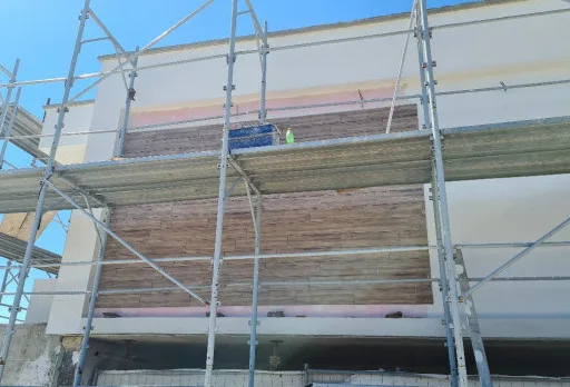 Модерна вила с плосък покрив в Балчик