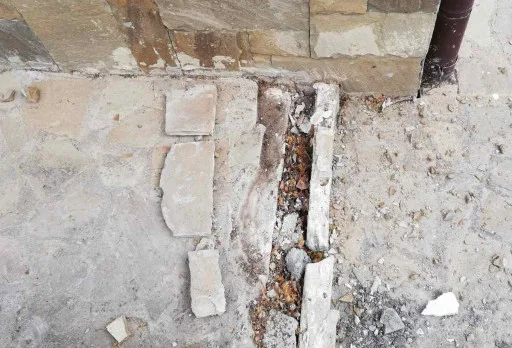 Innenausbesserungsarbeiten und Fassadenanstrich eines Hauses in Varna