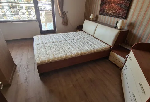 Verlegung von Laminatfußböden in Golden Sands