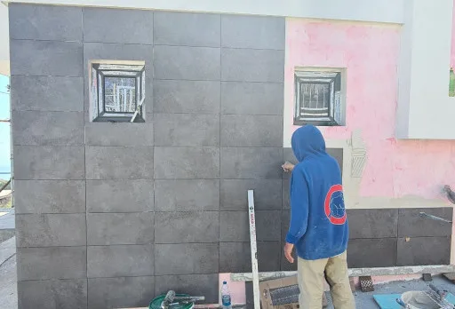 Модерна вила с плосък покрив в Балчик