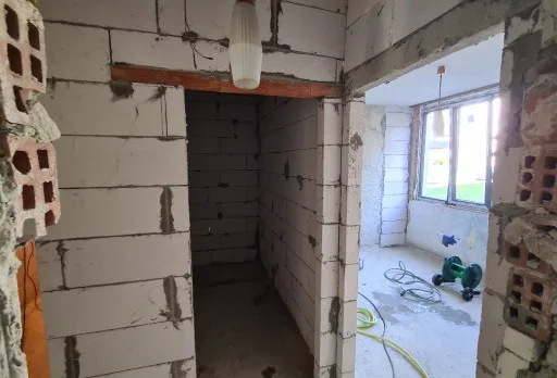 Bau- und Reparaturarbeiten in einer Wohnung in Varna