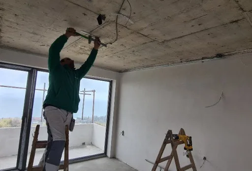 Модерна вила с плосък покрив в Балчик