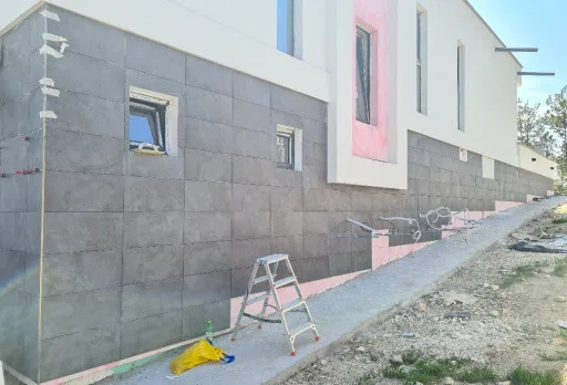 Модерна вила с плосък покрив в Балчик