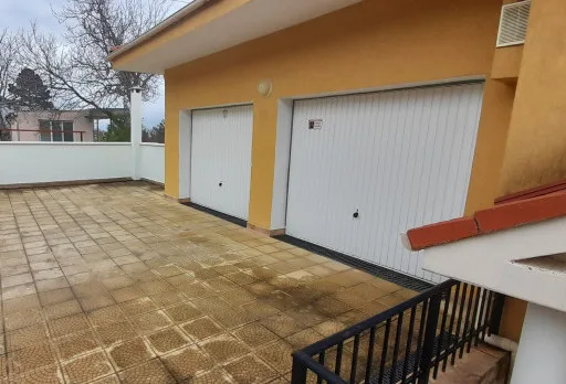 Bau- und Reparaturarbeiten an einem Haus in der Nähe von Albena
