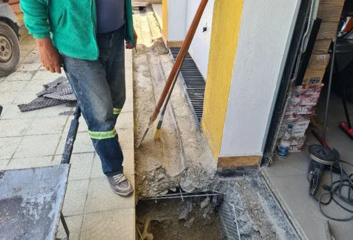 Bau- und Reparaturarbeiten an einem Haus in der Nähe von Albena