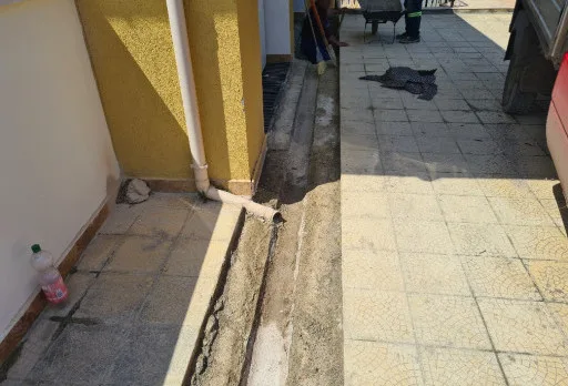 Bau- und Reparaturarbeiten an einem Haus in der Nähe von Albena