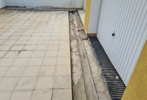 Bau- und Reparaturarbeiten an einem Haus in der Nähe von Albena