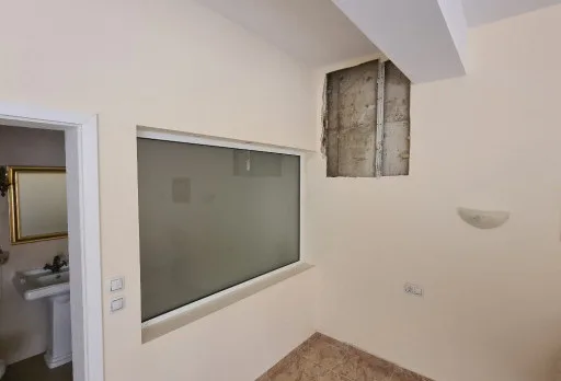 Bau- und Reparaturarbeiten an einem Haus in der Nähe von Albena