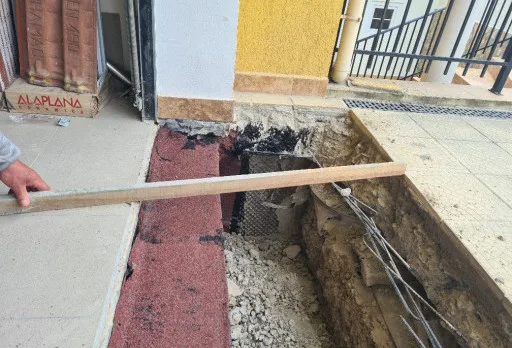 Bau- und Reparaturarbeiten an einem Haus in der Nähe von Albena