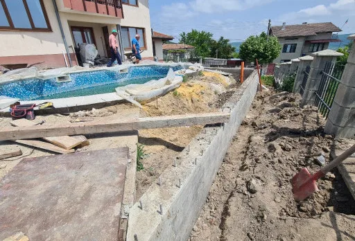 Строително-ремонтни работи на къща до Албена
