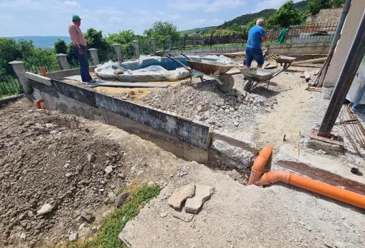 Строително-ремонтни работи на къща до Албена