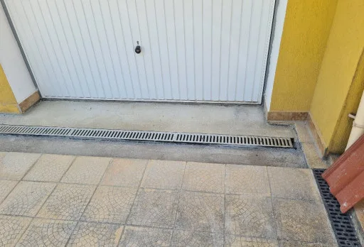 Bau- und Reparaturarbeiten an einem Haus in der Nähe von Albena