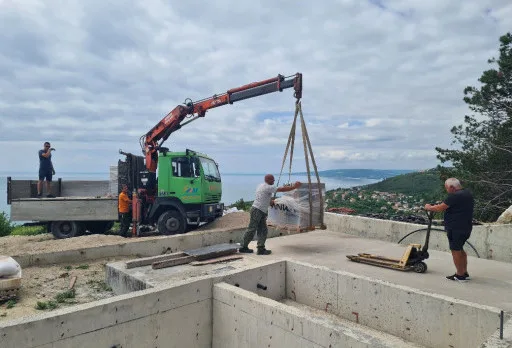 Модерна вила с плосък покрив в Балчик