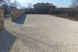 Направа на алея от чакъл до Дуранкулак
